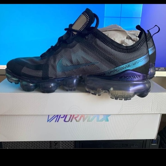 Nike Vapormax 2019 BNWOT - Picture 3 of 6